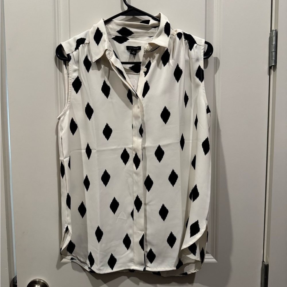 Ann Taylor Black and White Diamond Pattern Blouse